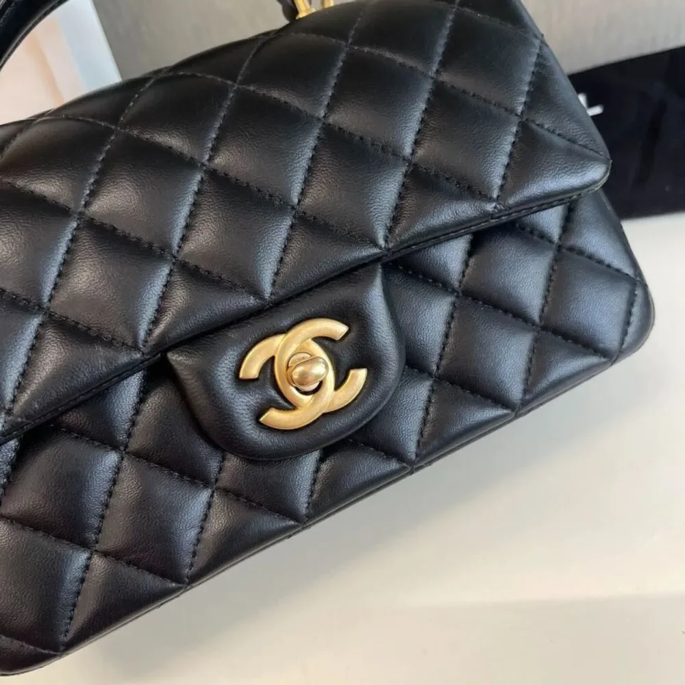 Chanel Women Pre-Loved Bag Very Good Condition